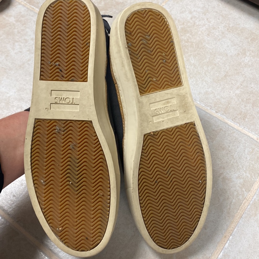 Toms Paxton Shoes - Picture 4 of 9